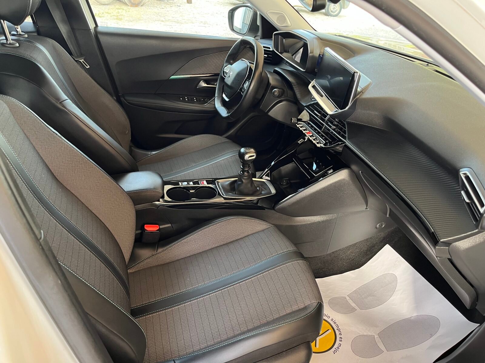 PEUGEOT 2008 ALLURE PACK