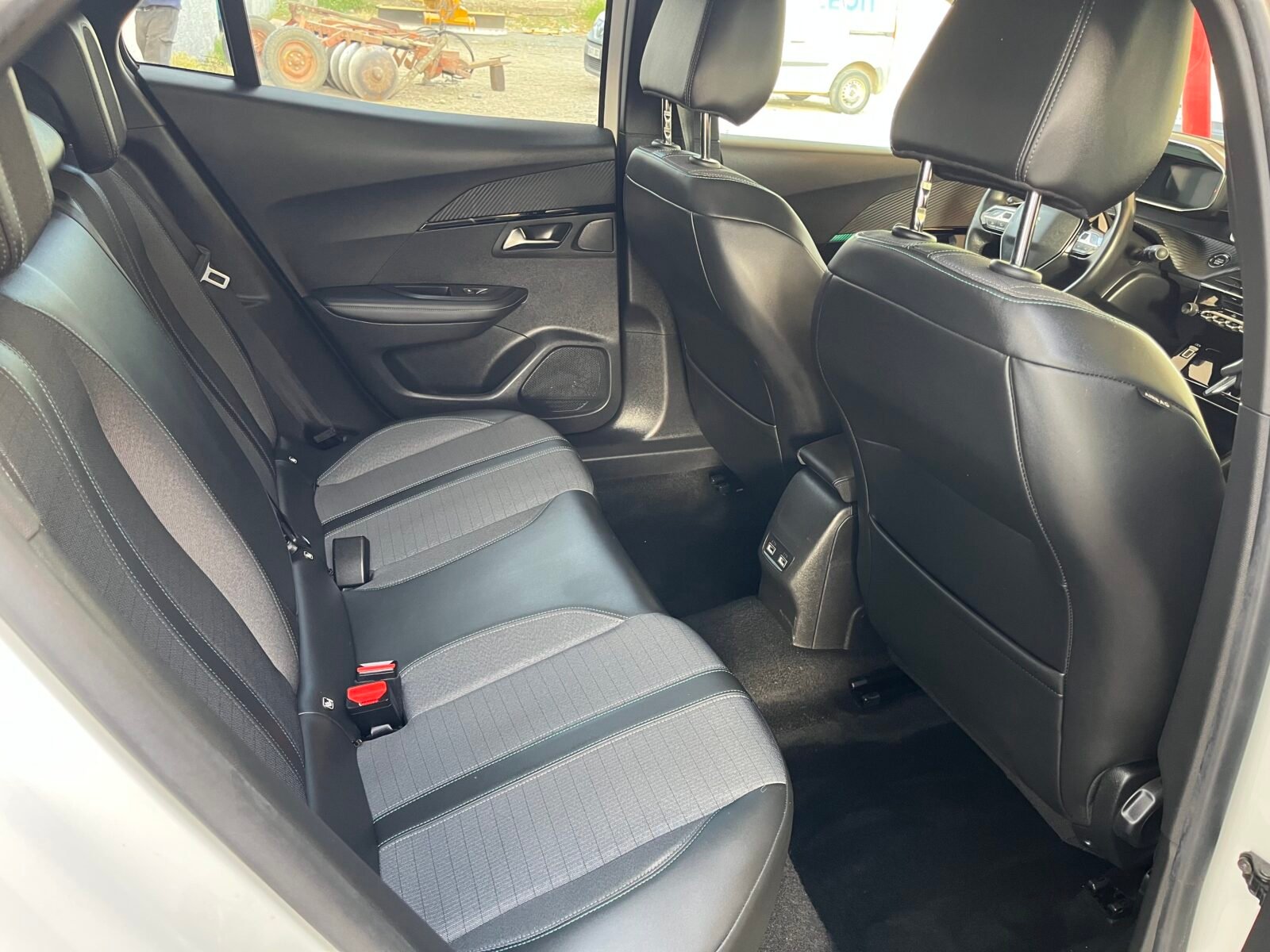 PEUGEOT 2008 ALLURE PACK