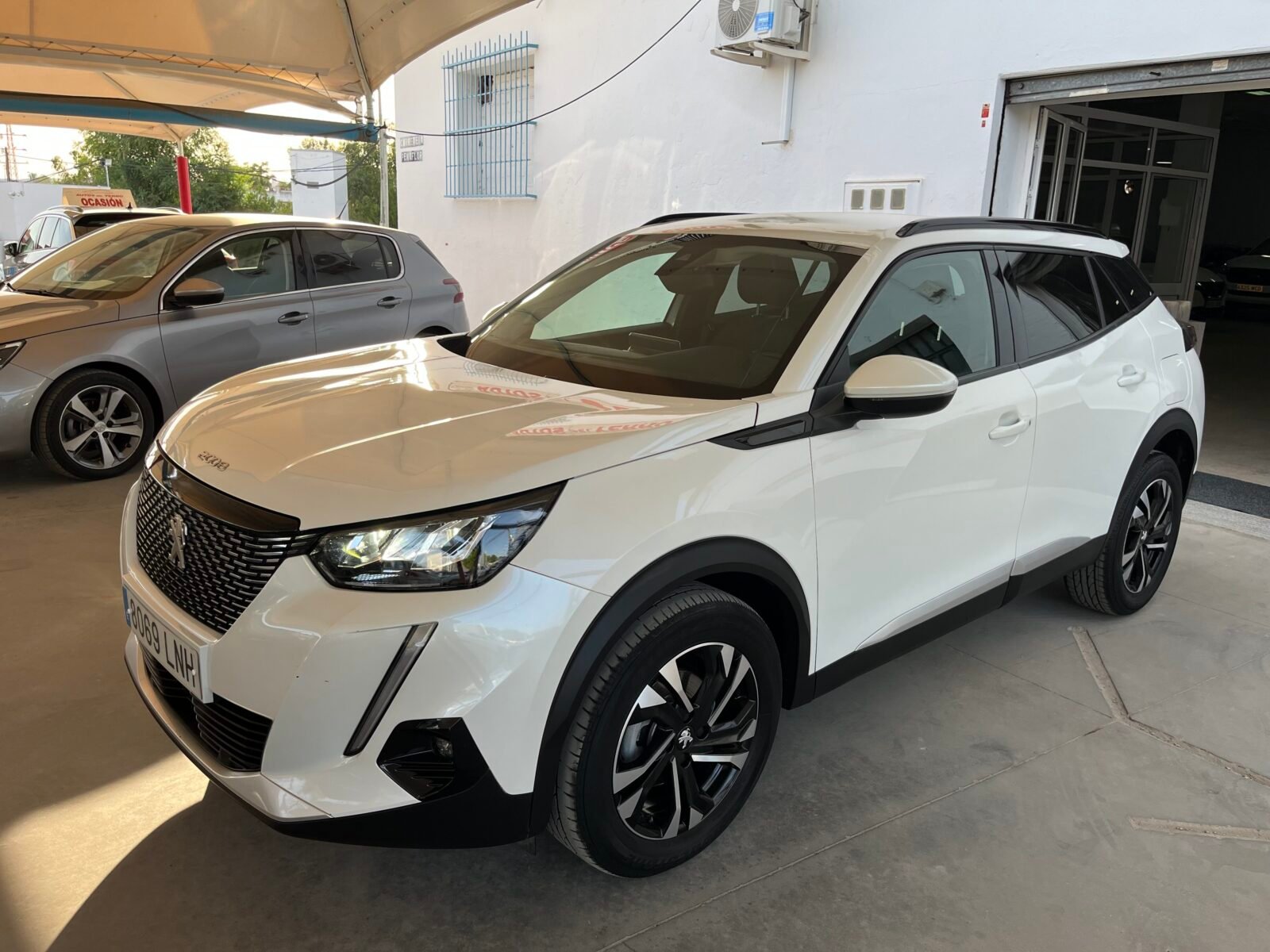 PEUGEOT 2008 ALLURE PACK