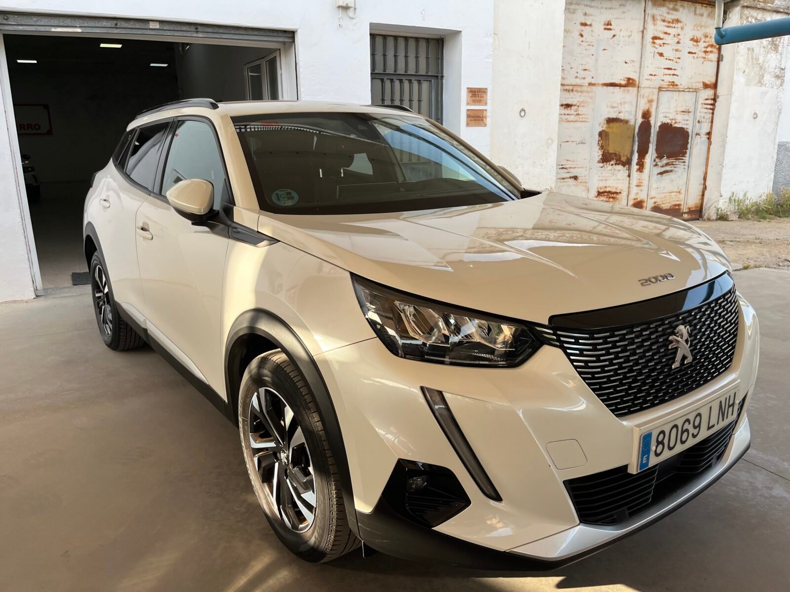 PEUGEOT 2008 ALLURE PACK
