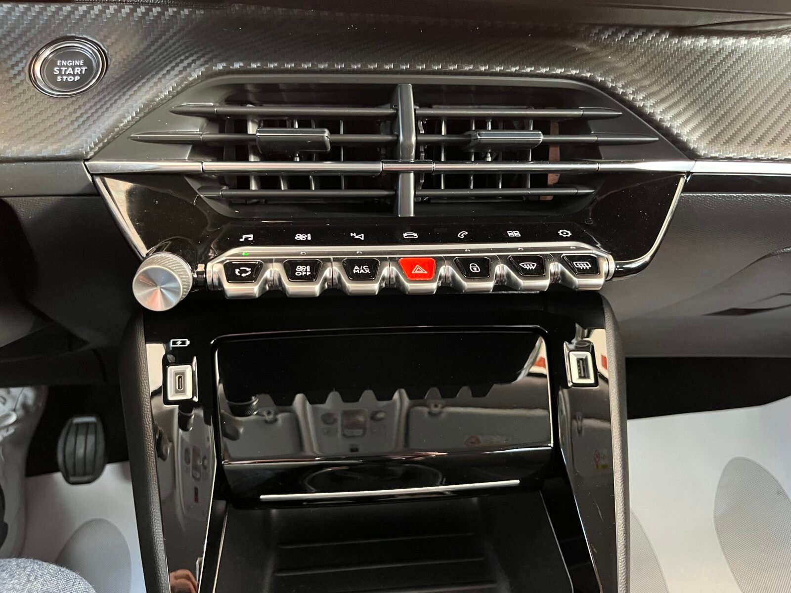 PEUGEOT 2008 ALLURE PACK
