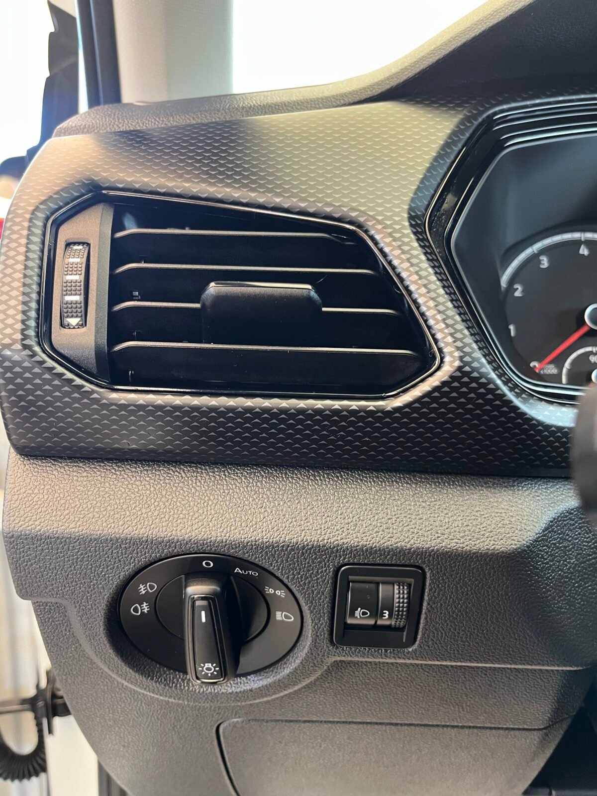 VOLKSWAGEN t-cross advance 