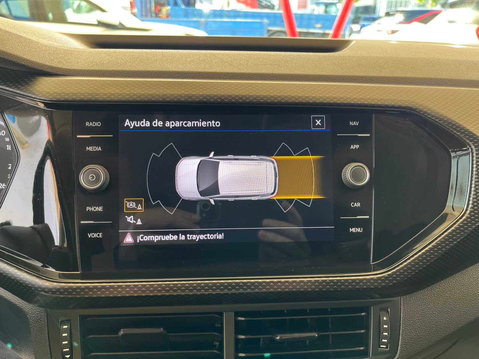 VOLKSWAGEN t-cross advance 