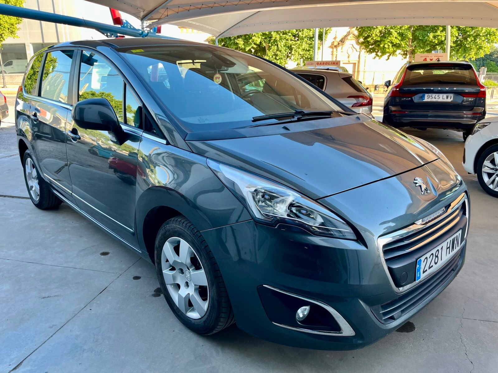 PEUGEOT 5008 1.6 hdi active