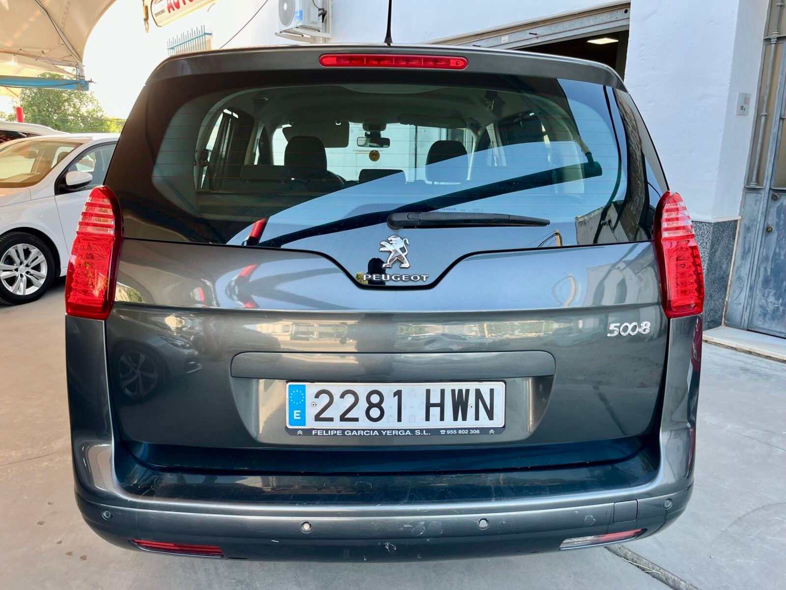 PEUGEOT 5008 1.6 hdi active
