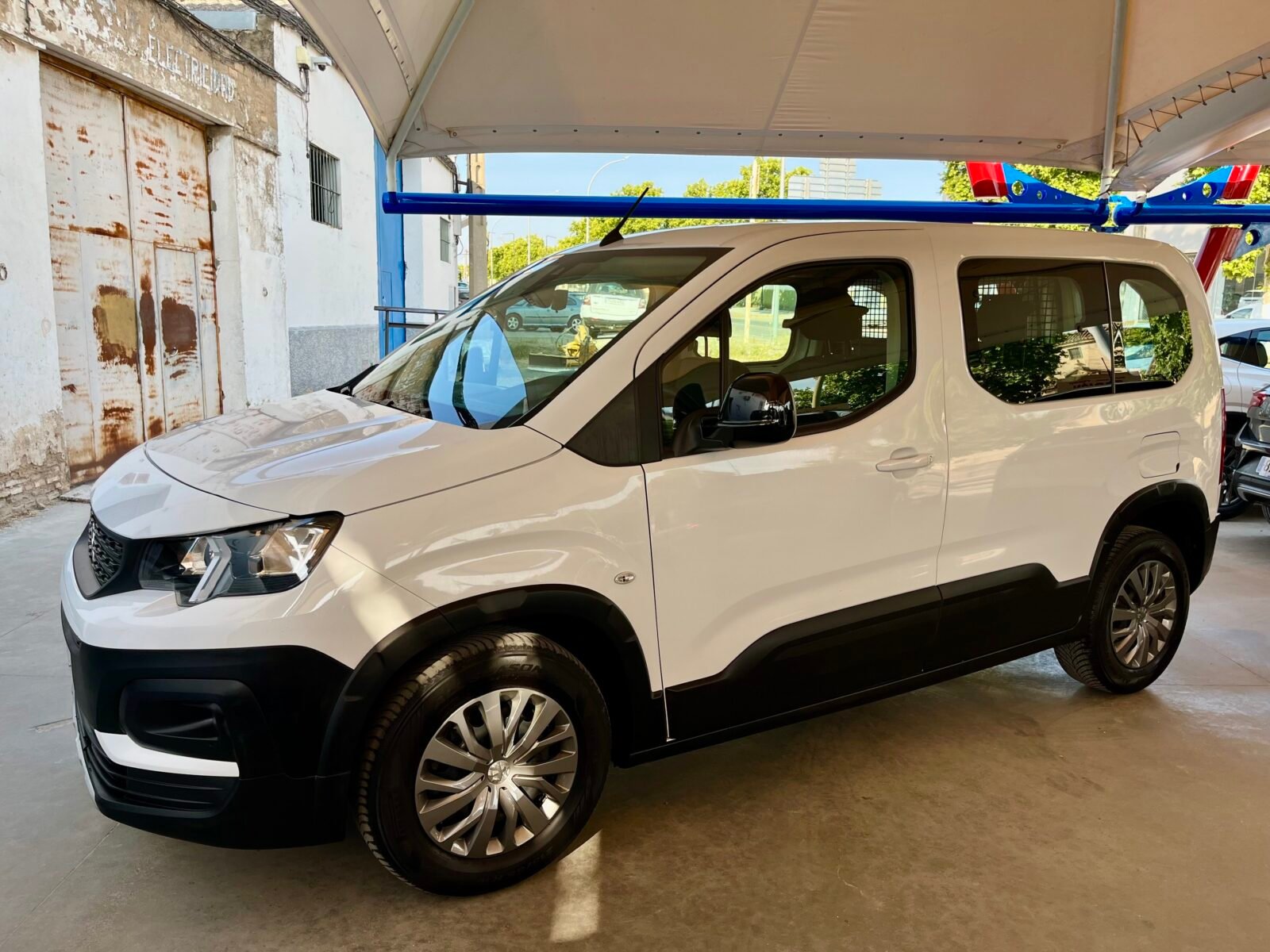 PEUGEOT 1.5 Active Pack