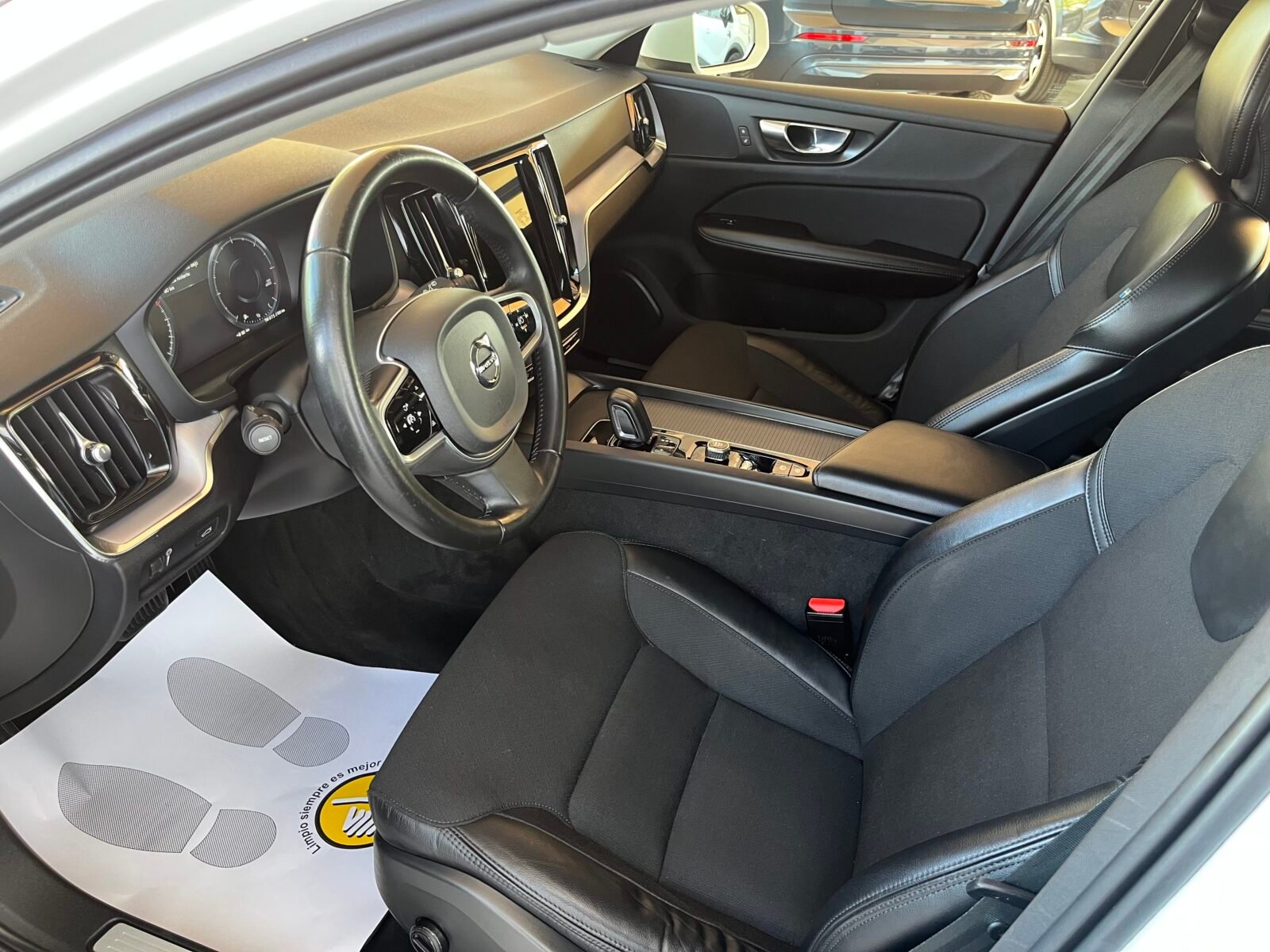 VOLVO V60 CROSS COUTRY 2.0 B4 D AWD  Pro AUTO