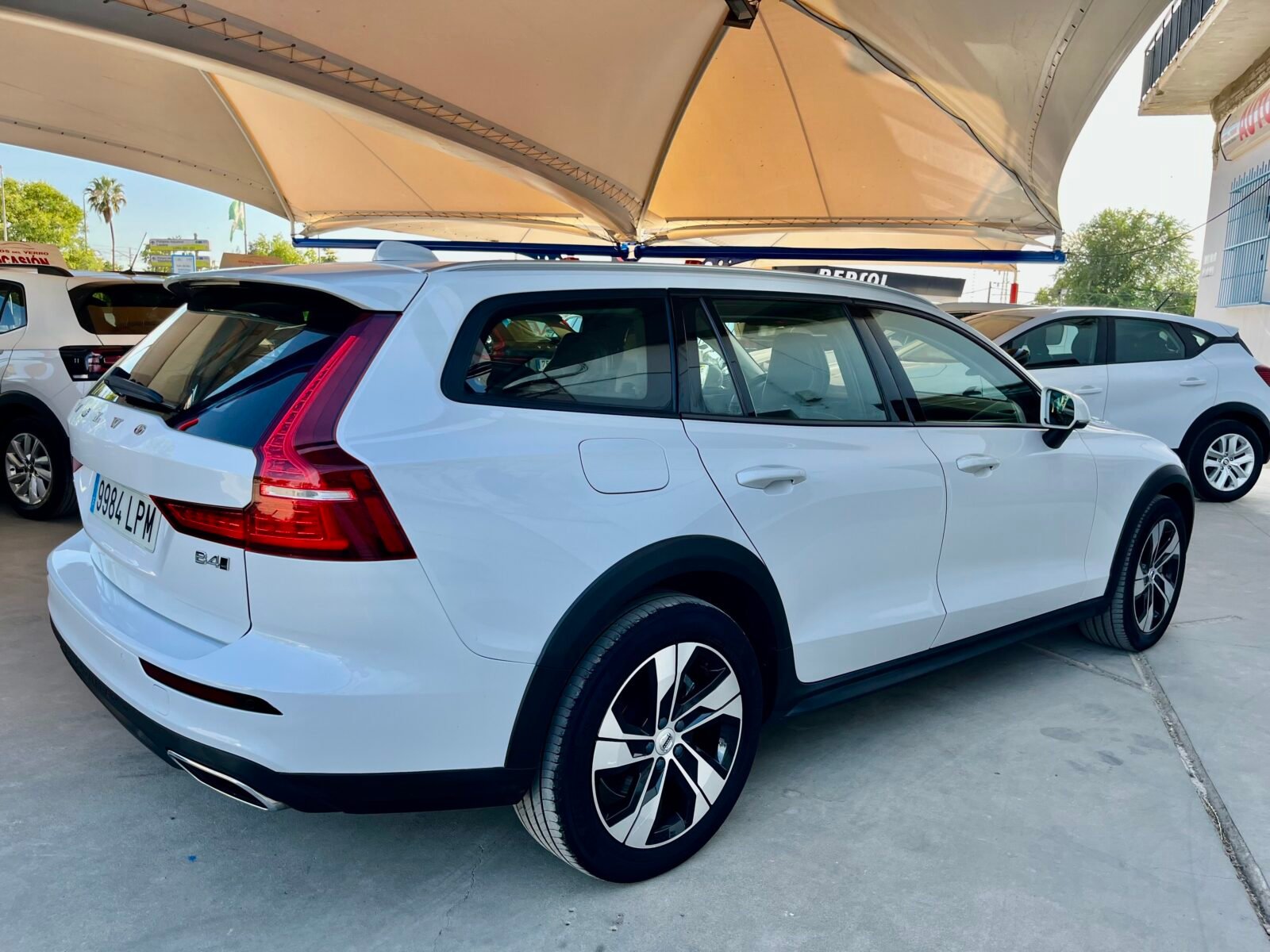 VOLVO V60 CROSS COUTRY 2.0 B4 D AWD  Pro AUTO