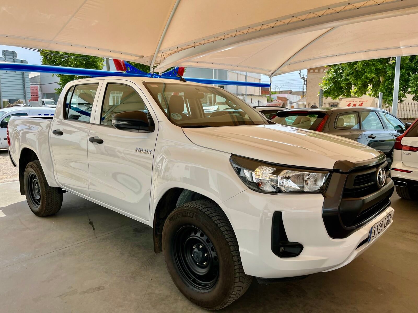 TOYOTA HILUX  2.4 D4D Cabina Doble GX Plus