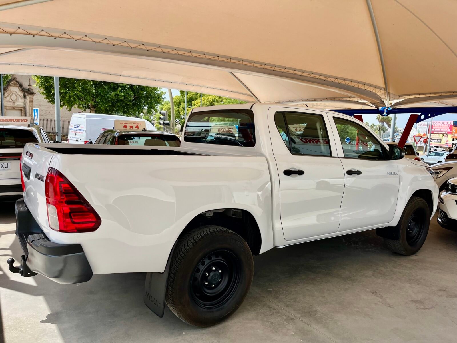 TOYOTA HILUX  2.4 D4D Cabina Doble GX Plus