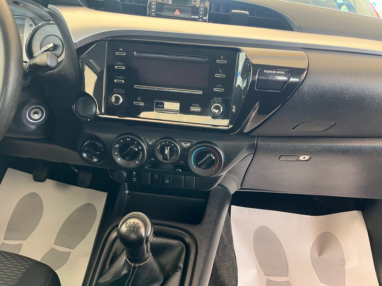 TOYOTA HILUX  2.4 D4D Cabina Doble GX Plus