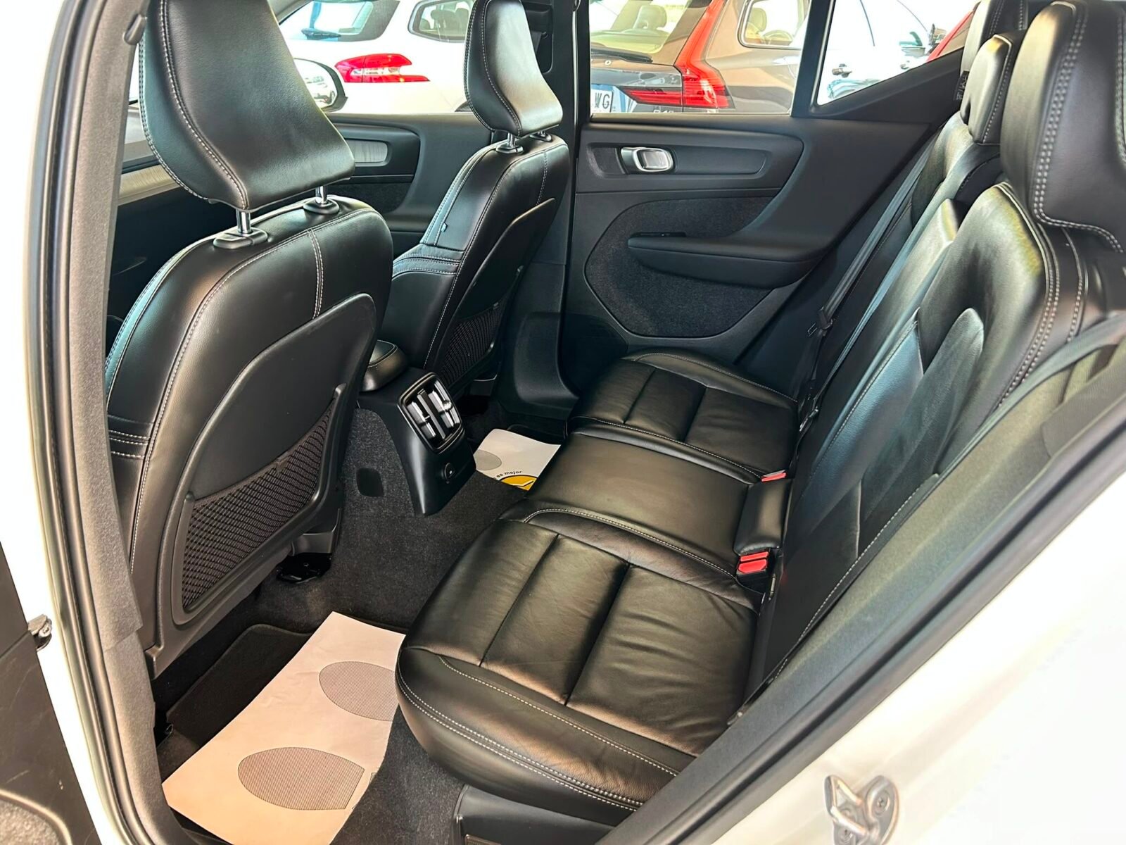 VOLVO XC40 1.5 T4 Twin Recharge Plus Bright Auto