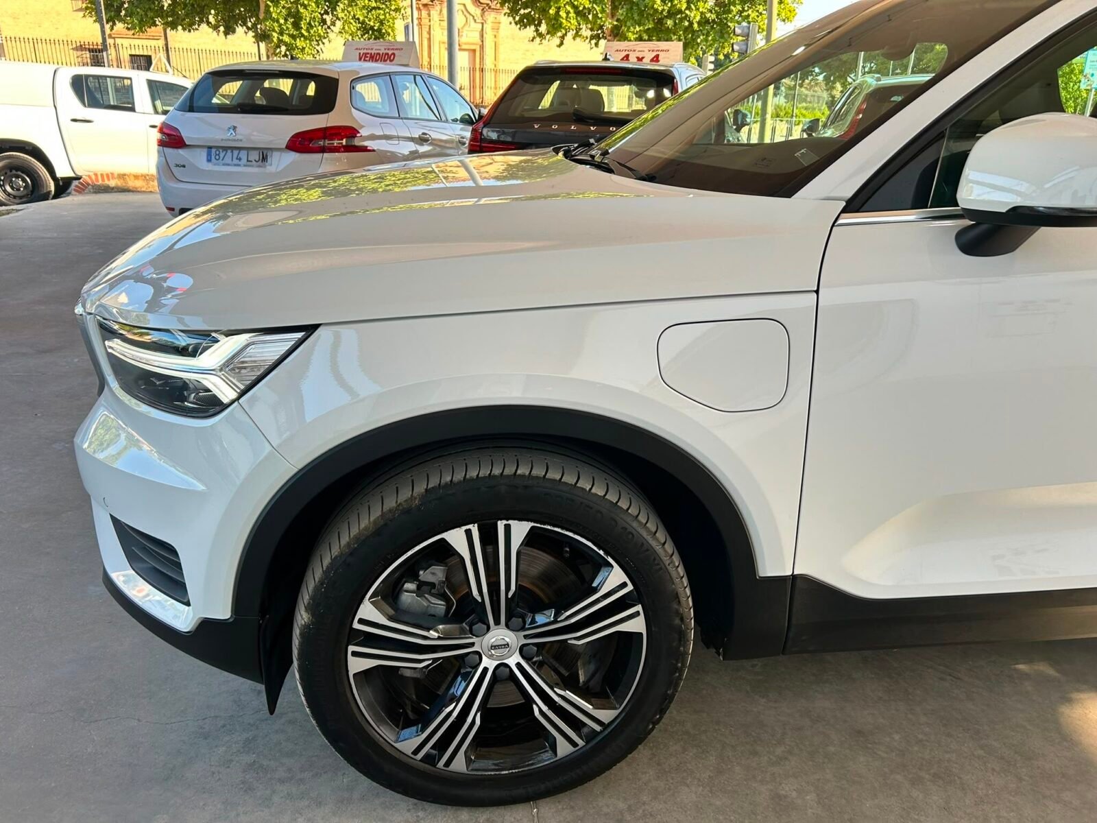VOLVO XC40 1.5 T4 Twin Recharge Plus Bright Auto