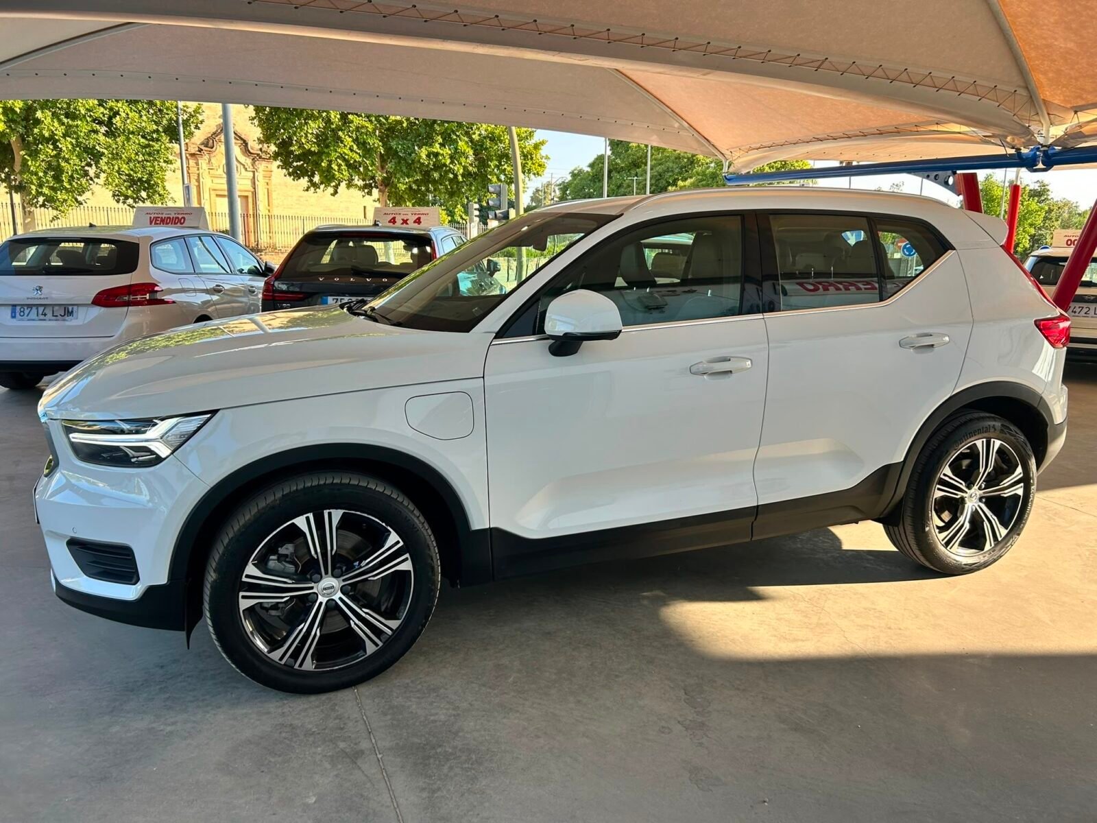 VOLVO XC40 1.5 T4 Twin Recharge Plus Bright Auto