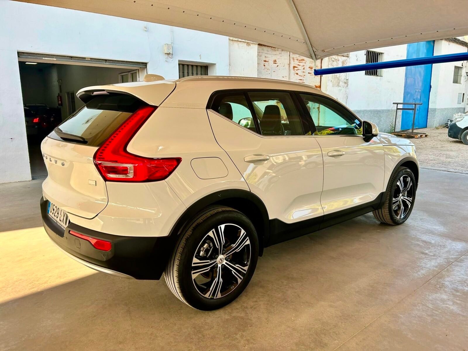 VOLVO XC40 1.5 T4 Twin Recharge Plus Bright Auto