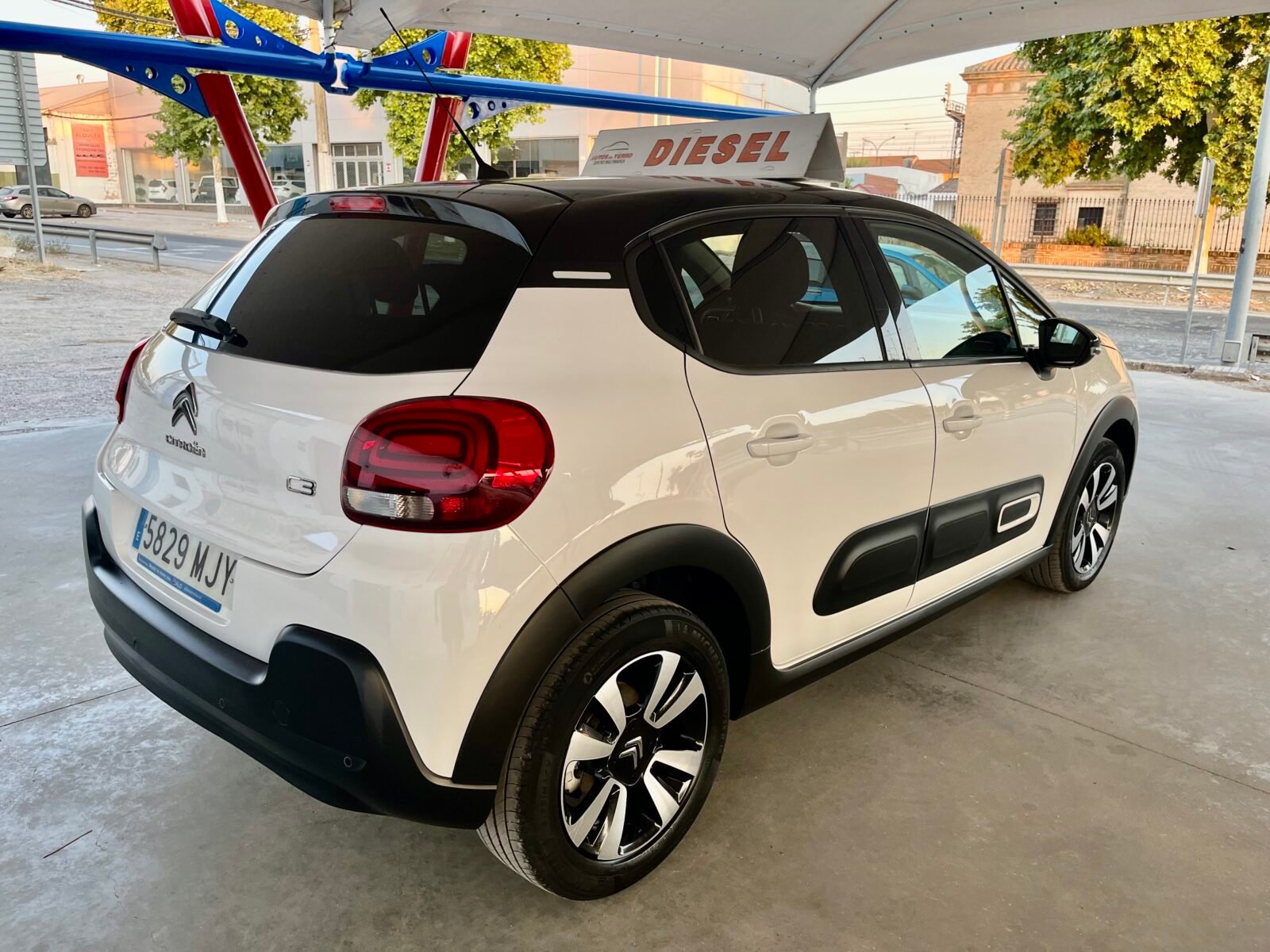 CITROEN C3 C3 BlueHDi SS Shine