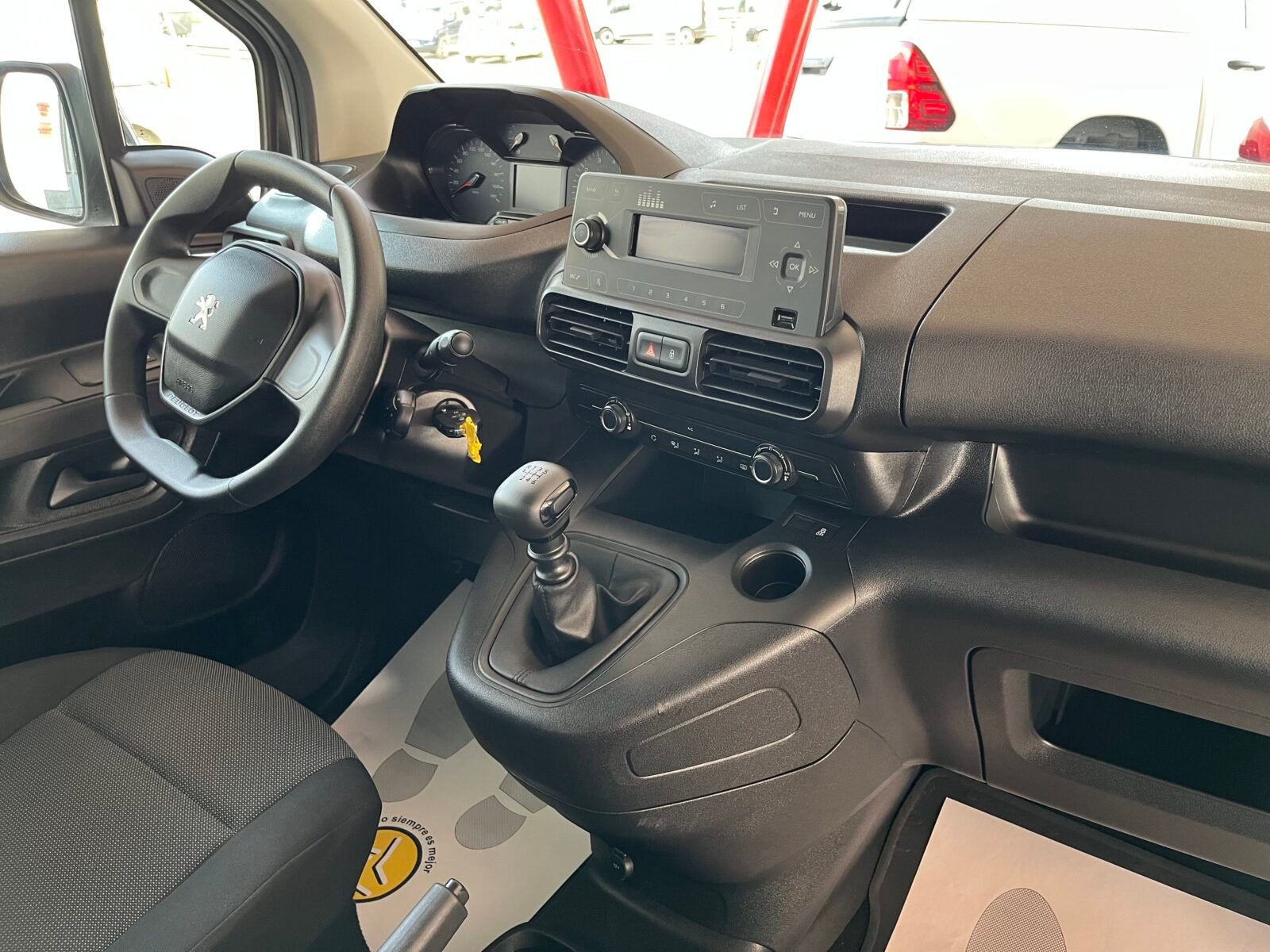 PEUGEOT Active Pack Busin. Standard BlueHDi