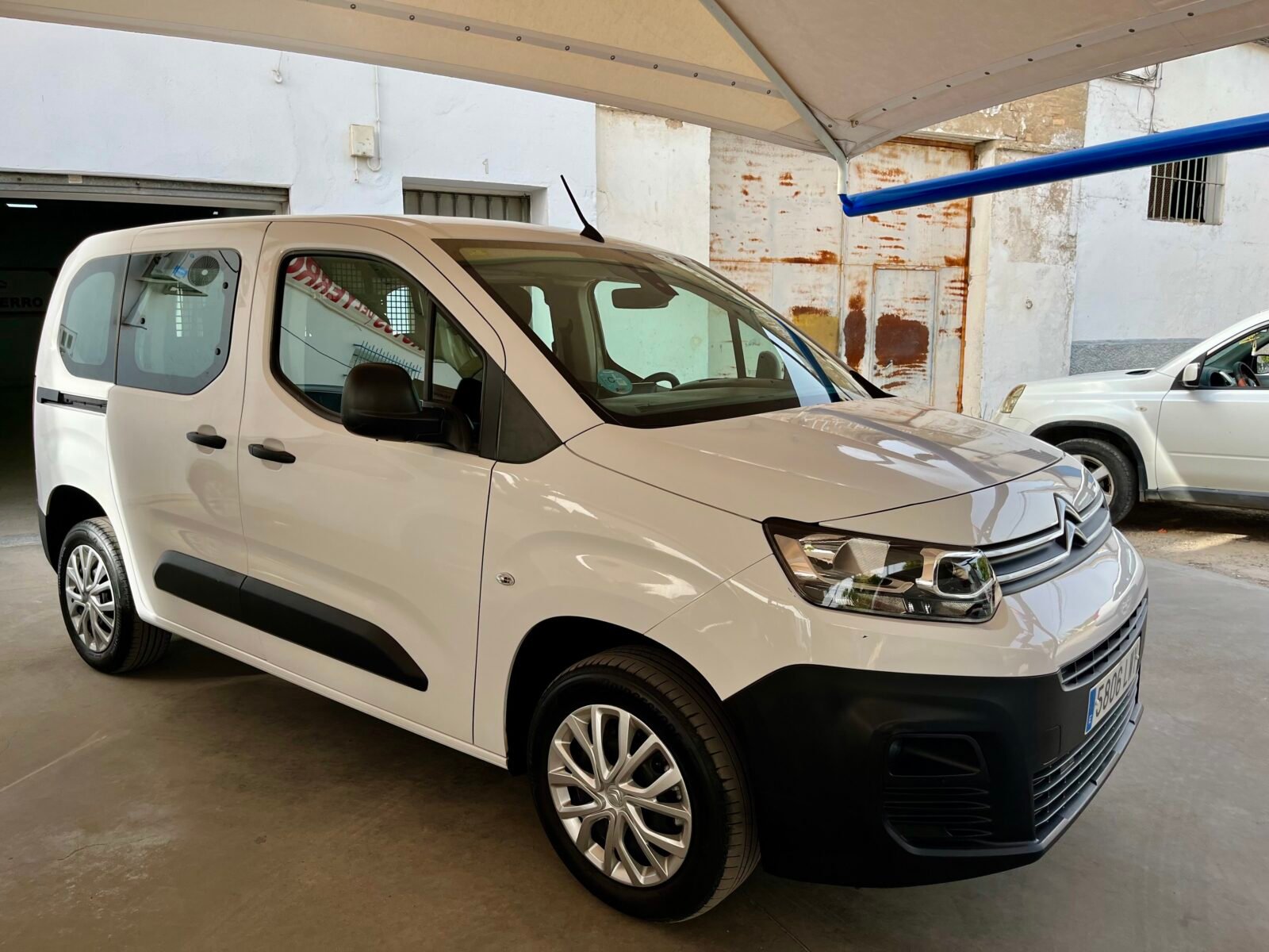 CITROEN Talla M BlueHDi 100 SS