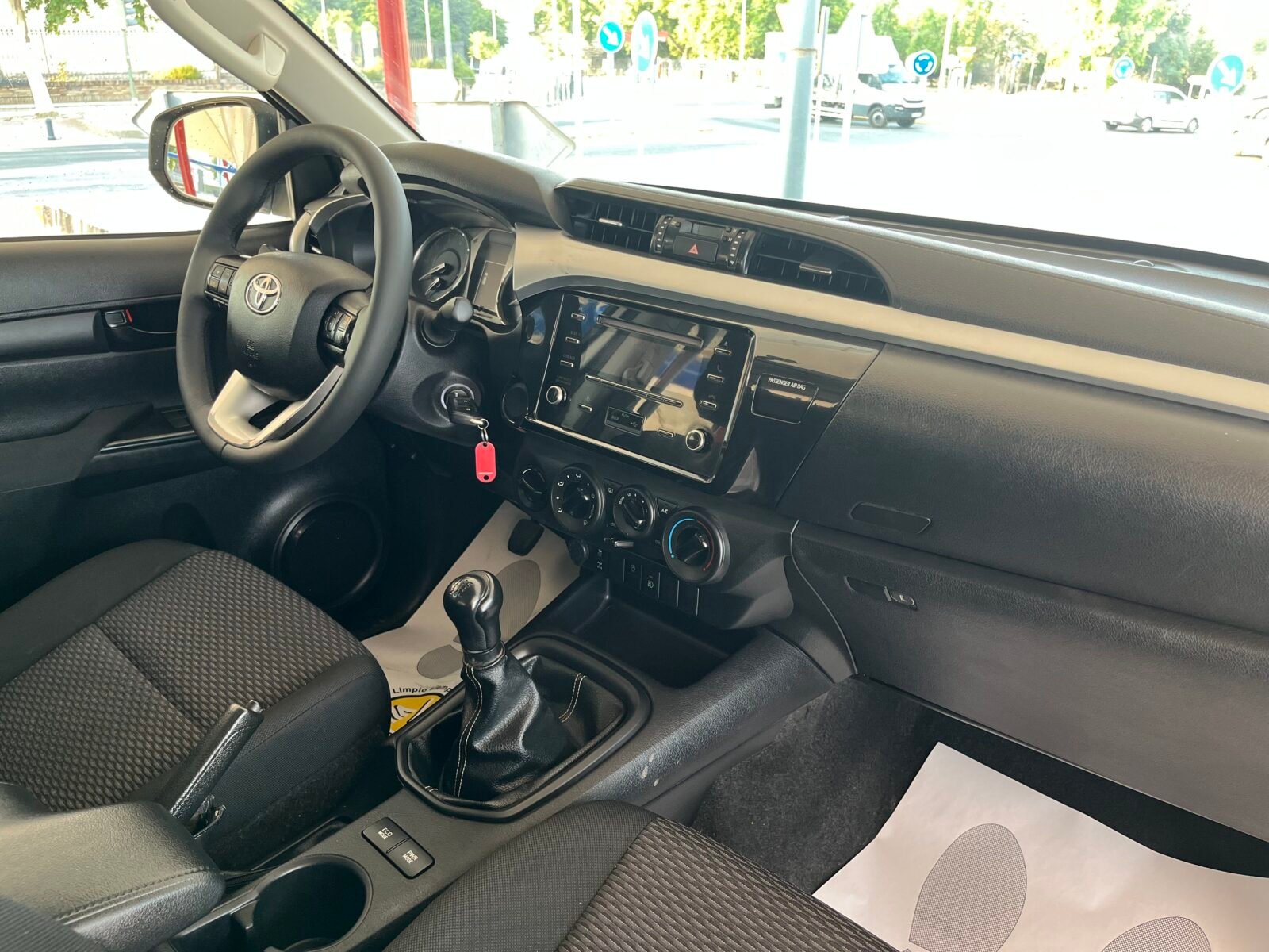 TOYOTA HILUX 2.4 D4D Cabina Doble GX Plus