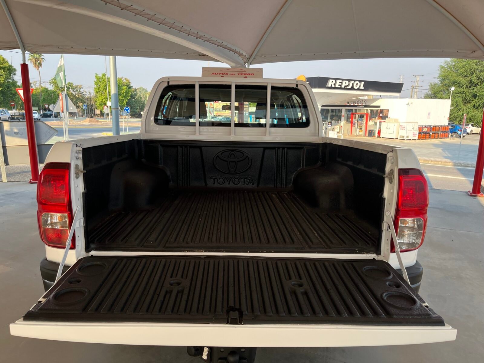 TOYOTA HILUX 2.4 D4D Cabina Doble GX Plus