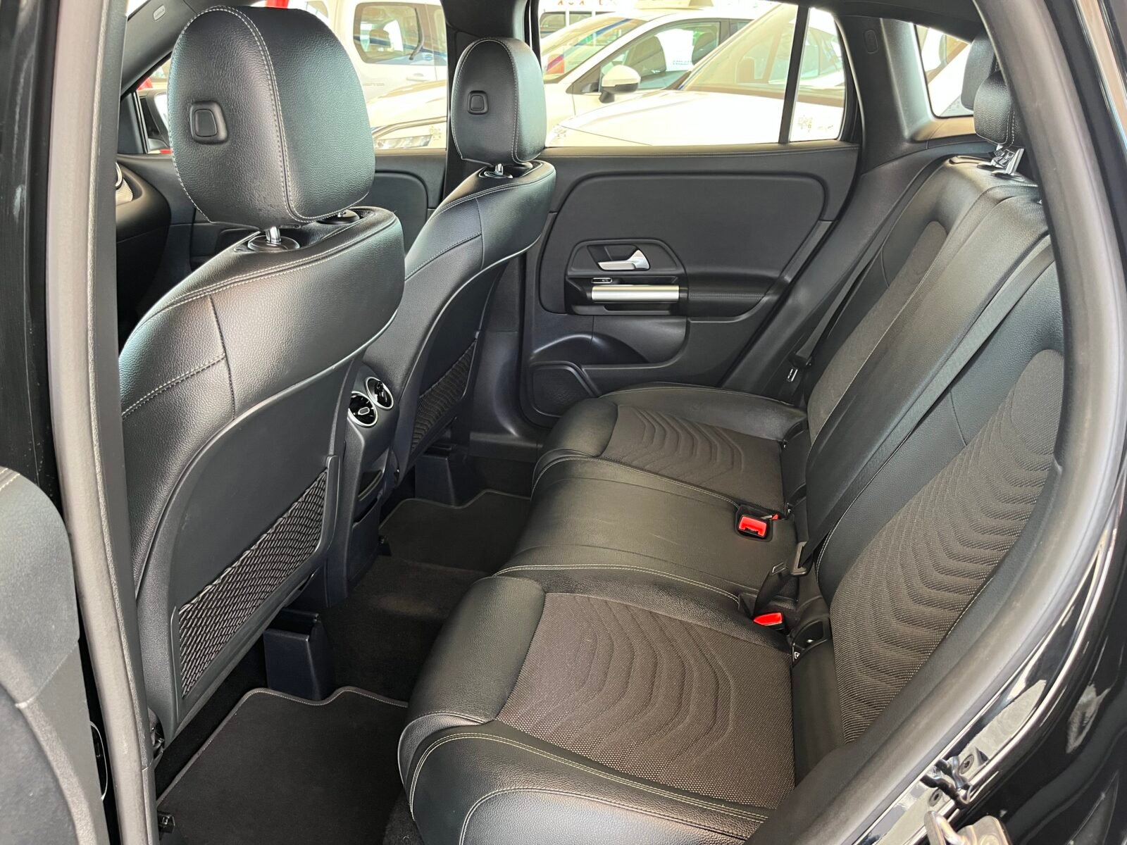MERCEDES-BENZ GLA GLA 200 D