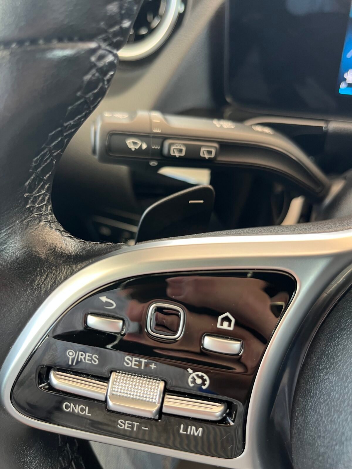 MERCEDES-BENZ GLA GLA 200 D