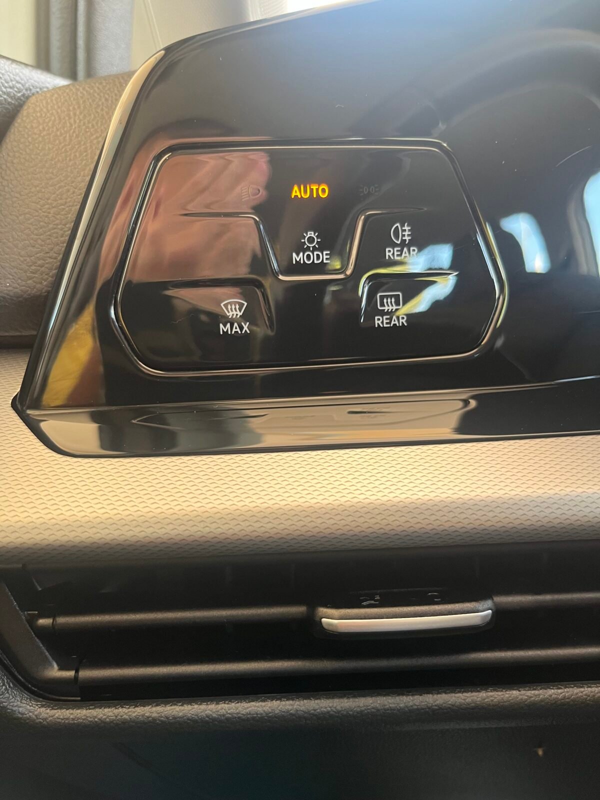 VOLKSWAGEN GOLF VARIANT Life 2.0 TDI