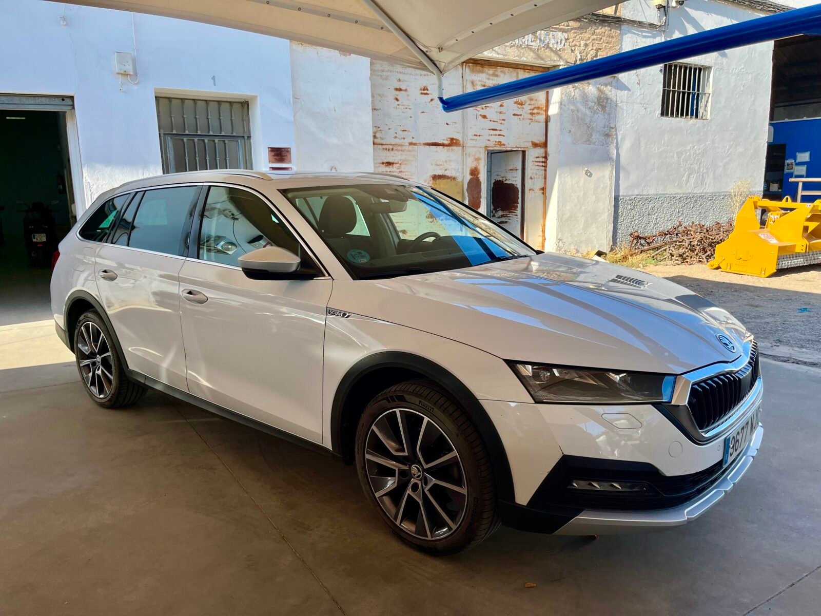 SKODA SKOUT Octavia Combi 2.0 TDI DSG 4x4 Scout