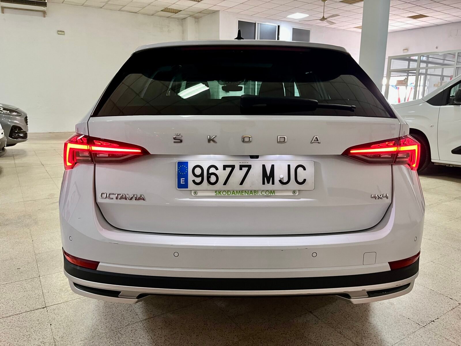 SKODA SKOUT Octavia Combi 2.0 TDI DSG 4x4 Scout