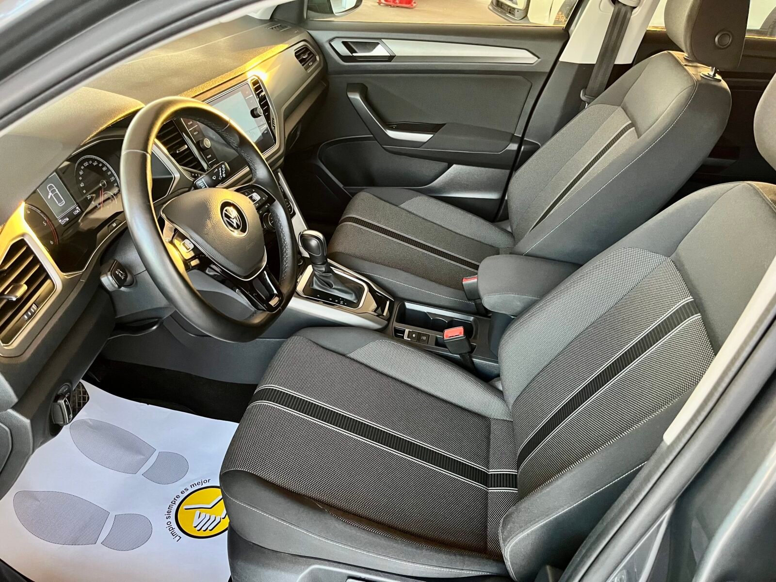 VOLKSWAGEN T-Roc Advance 2.0 TDI DSG