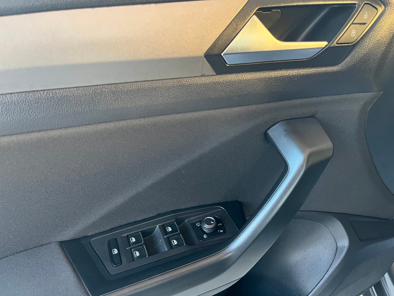 VOLKSWAGEN T-Roc Advance 2.0 TDI DSG