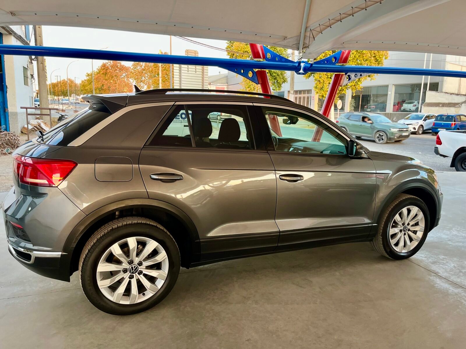 VOLKSWAGEN T-Roc Advance 2.0 TDI DSG